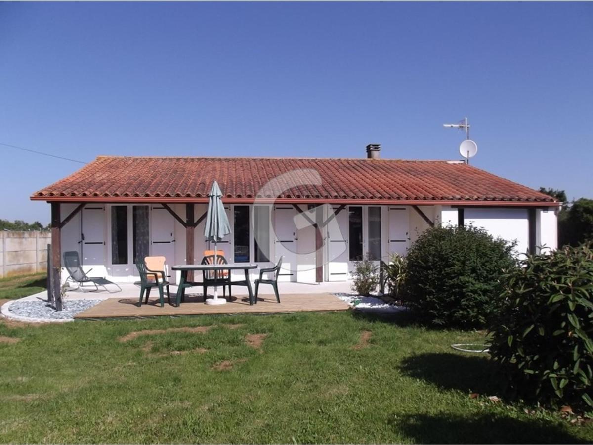 Maison La Jonchère, 4 pièces, 6 personnes - FR-1-357-89 Extérieur photo